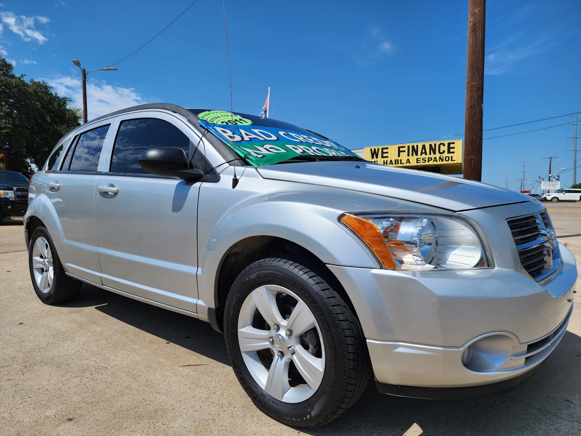 2011 SILVER Dodge Caliber MAINSTREET (1B3CB3HA4BD) , AUTO transmission, located at 2660 S.Garland Avenue, Garland, TX, 75041, (469) 298-3118, 32.885551, -96.655602 - Welcome to DallasAutos4Less, one of the Premier BUY HERE PAY HERE Dealers in the North Dallas Area. We specialize in financing to people with NO CREDIT or BAD CREDIT. We need proof of income, proof of residence, and a ID. Come buy your new car from us today!! This is a very well cared for 2011 DO - Photo #1